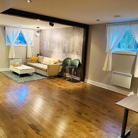 Urban Retreat - 2 Bedroom, 3 Beds, 6 Guests, Free Parking Longueuil Exterior foto